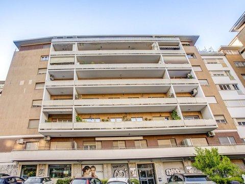 Trilocale in Via Angelo Emo, 144, Degli Eroi, Roma