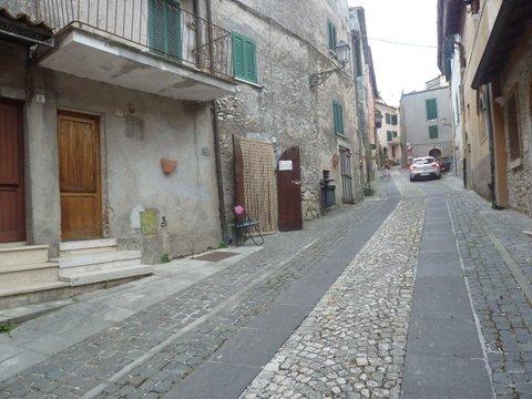 Appartamento su due piani in Via Valeria, 12, Riofreddo