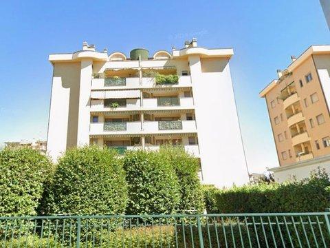 Bilocale in Via Pellegrino Rossi, 70, Affori, Milano