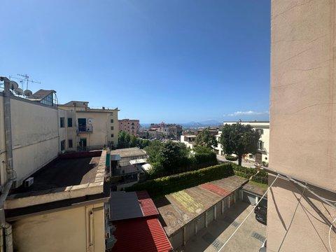 Quadrilocale in Via Alessandro Manzoni, 26, Chiaia-Mergellina, Napoli