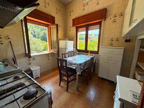 Trilocale in Via San Maria Ai Monti, 288, San Carlo all'Arena-Ponti Rossi, Napoli