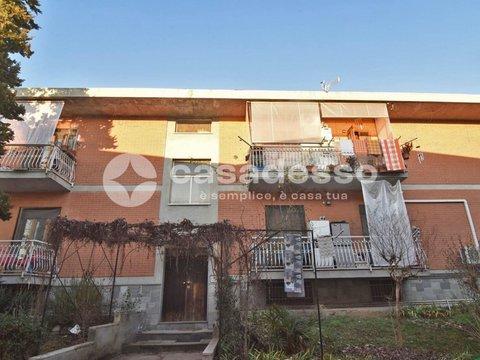 Bilocale in Via Settimo, 213, Leinì