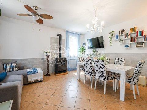 Appartamento su due piani in via Reno Ovest, Galliera