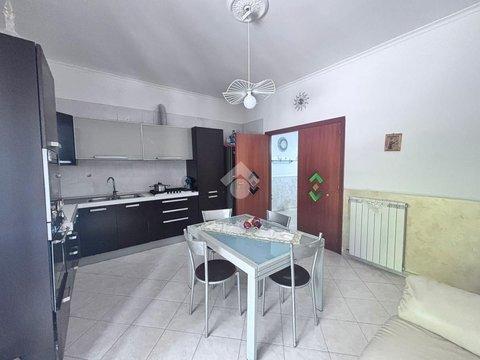 Trilocale in Via Marinaro, 37, Casandrino
