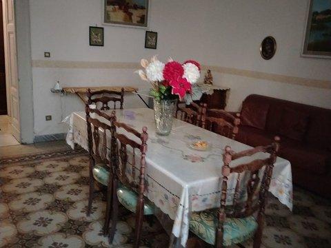 Casa indipendente in Via Teatro, 14, Centro Storico, Torre del Greco