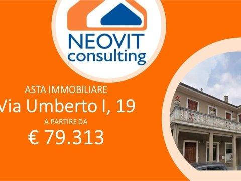Villa in Via Umberto I, 80 -92, Trofarello