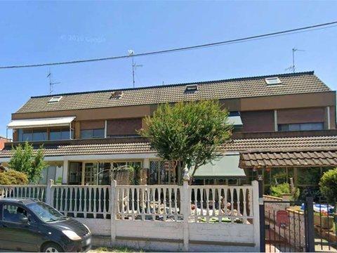 Villetta a schiera in Viale Alcide de Gasperi, 71, Motta Visconti