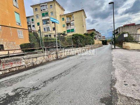 Quadrilocale in Via Marcello Candia, Agnano, Napoli