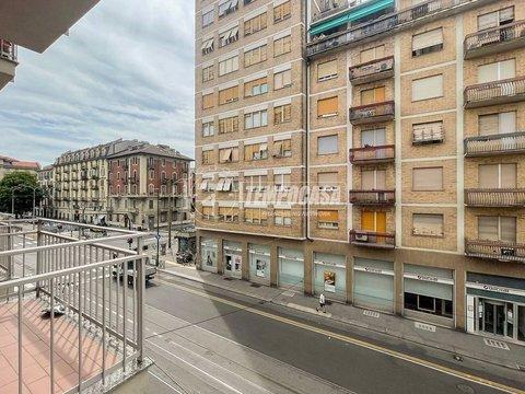 Bilocale in Via Nizza, 117, San Salvario, Torino