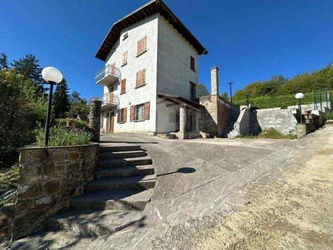 Casa indipendente in Via Sparvo, Castiglione dei Pepoli