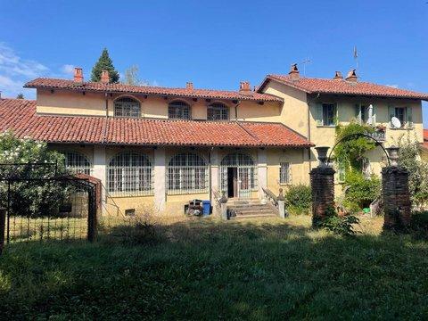 Villa in Via Giuseppe Garibaldi, 7, Monteu Da Po