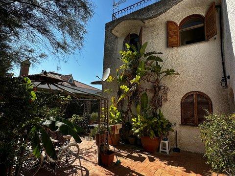 Villa in Via delle Camelie, s.n.c, San Gordiano, Civitavecchia