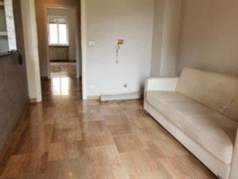 Trilocale in Via Edmondo De Amicis, 45, Borgata Paradiso, Collegno