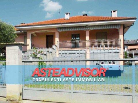 Villa in Via A. Barengo, 13, Castellamonte