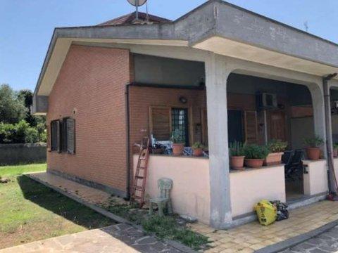 Villa in Via Torino, 42, Nuova Florida, Ardea