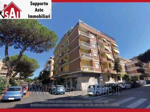 Appartamento in Via Ermanno Carlotto, 52, Ostia Levante, Roma