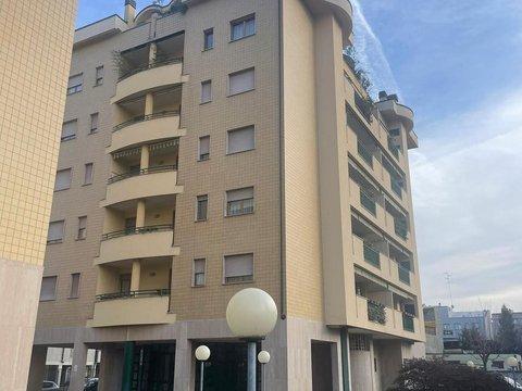Attico in Via Ulisse Salis, 14, Affori, Milano