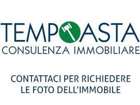 Bilocale in Via Monte Valderoa, 3, Barriera di Milano, Torino