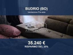 Trilocale in Via Andrea Costa, 47, Budrio