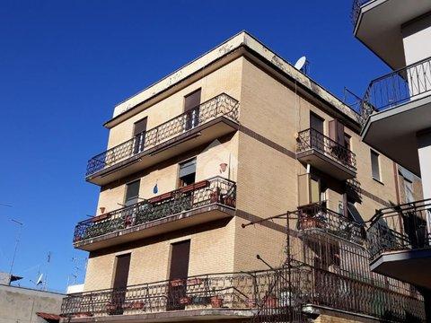 Bilocale in Via Angelo Bianchi, 74, Tor Vergata - Giardinetti, Roma