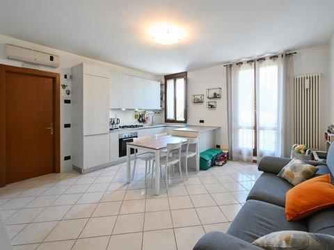 Trilocale in Via di Mezzo Ponente, 487 C, Crevalcore
