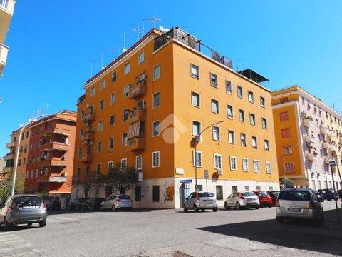 Bilocale in Via Mirandola, 11, Villa Fiorelli, Roma