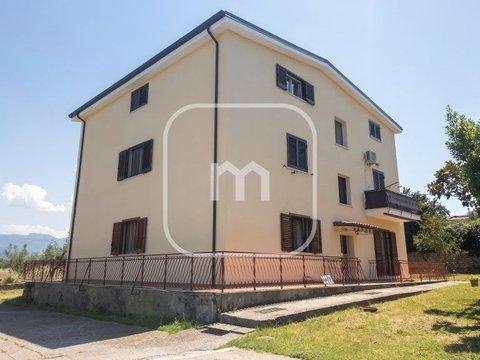 Appartamento in Via Colle Farina, 56, Zagarolo