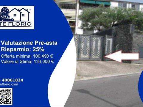 Quadrilocale in via Santa Maria delle Grazie a Castello, 65, Somma Vesuviana