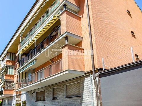 Bilocale in via U. Foscolo, 18, Vallere - Mercato - Santa Maria, Moncalieri