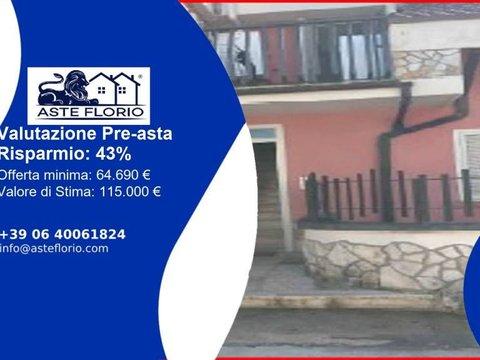 Bilocale in via della Tota, 157, Valmontone