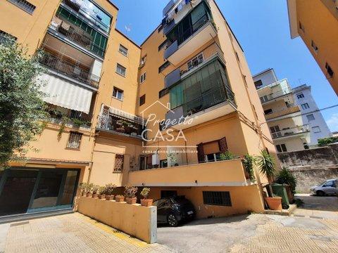 Quadrilocale in Via Giuseppe Verdi, 23, Via Libertà, Portici