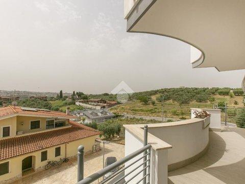 Trilocale in Via dei Pini, s.n.c, Tor Lupara, Fonte Nuova