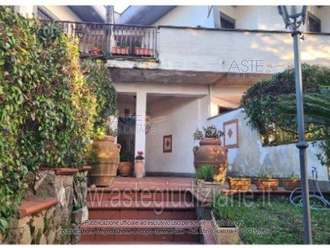 Villetta a schiera in Via Valle della Noce, 19, Squarciarelli - Casalaccio - Pratone, Grottaferrata