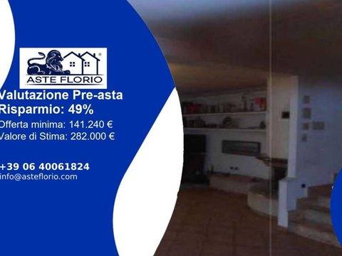 Villa in Strada Fosso Arcese, Empolitana - Arci, Tivoli