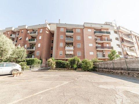 Bilocale in Via Delle Dalie, 20, Collefiorito, Guidonia Montecelio