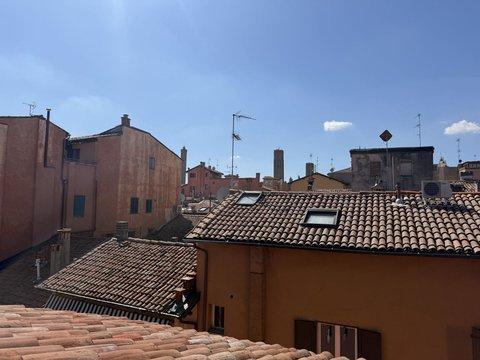 Bilocale in Via Augusto Righi, Centro Storico, Bologna