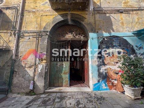 Monolocale in Via dei Cristallini, 51, Stella-Sanità, Napoli