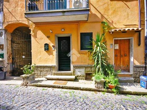 Trilocale in Via Posta Vecchia, 40, Marino Centro, Marino