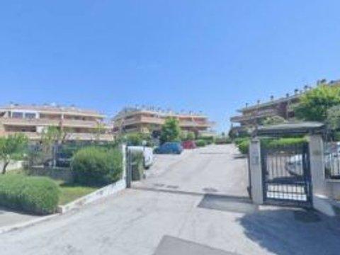 Bilocale in Via Alessandro Vivenza, 21, Monte Migliore - Selvotta - Spregamore, Roma