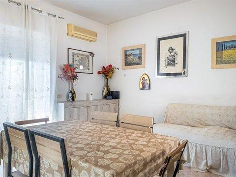 Trilocale in Via Sant'Elpidio a Mare, s.n.c, Corcolle - San Vittorino, Roma