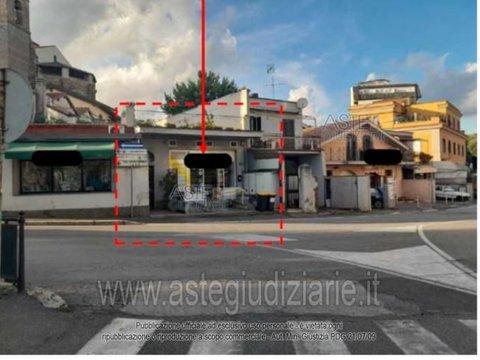 Appartamento in Via delle Mura, 30, Centro Storico, Velletri