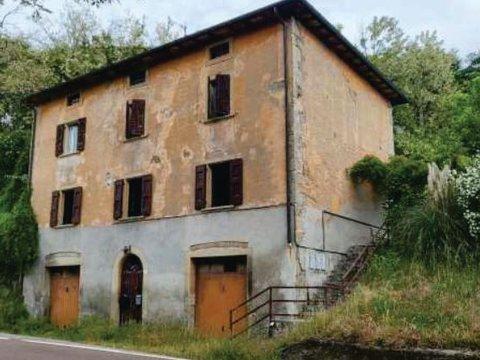 Appartamento in via Minghetti, Vergato