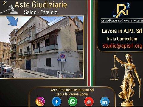Appartamento in Vico Tutti I Santi, 29, San Lorenzo, Napoli