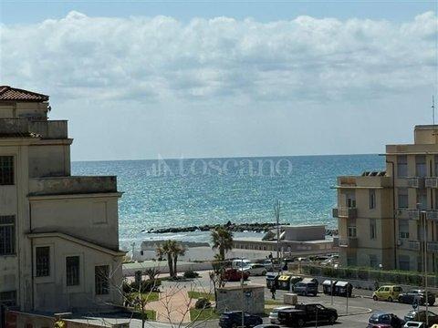 Trilocale in Via Pietro Ercole Visconti, Ostia Ponente, Roma