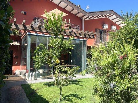 Villetta bifamiliare in Via degli Aldobrandeschi, 104, Colle Aurelio, Roma