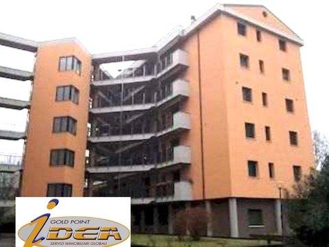 Trilocale in Via della Liberazione, 37, Peschiera Borromeo