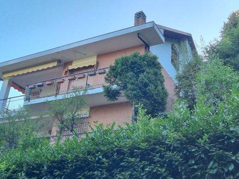 Villa in Via la Valle, 29, San Mauro Torinese