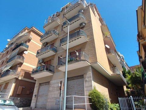 Bilocale in Vicolo degli Orti della Magliana, s.n.c, Trullo, Roma