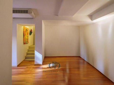 Casa indipendente in Via Domenico Cucchiari, Cenisio, Milano