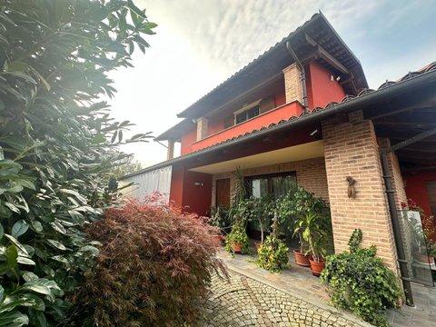 Villa in via Canale, s.n.c, Carmagnola